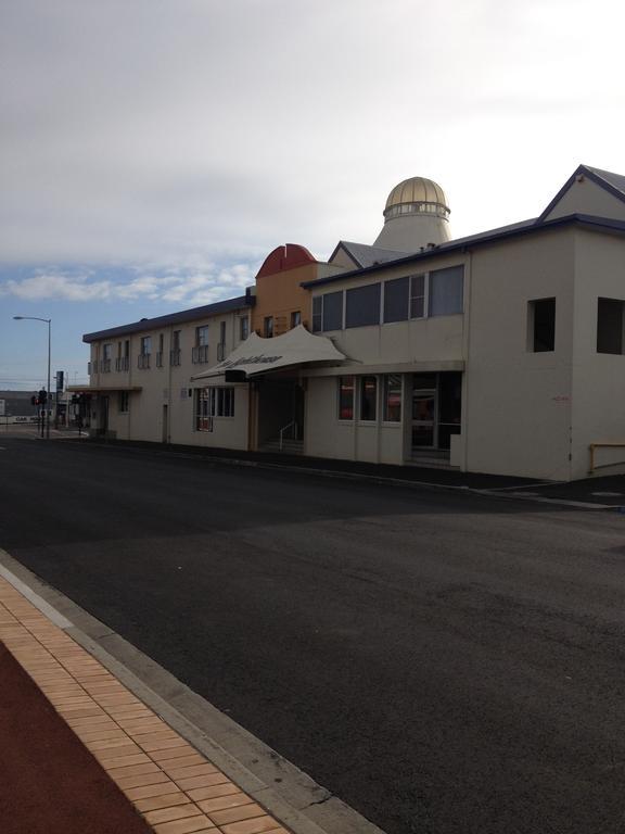 The Lighthouse Hotel Ulverstone Exteriör bild
